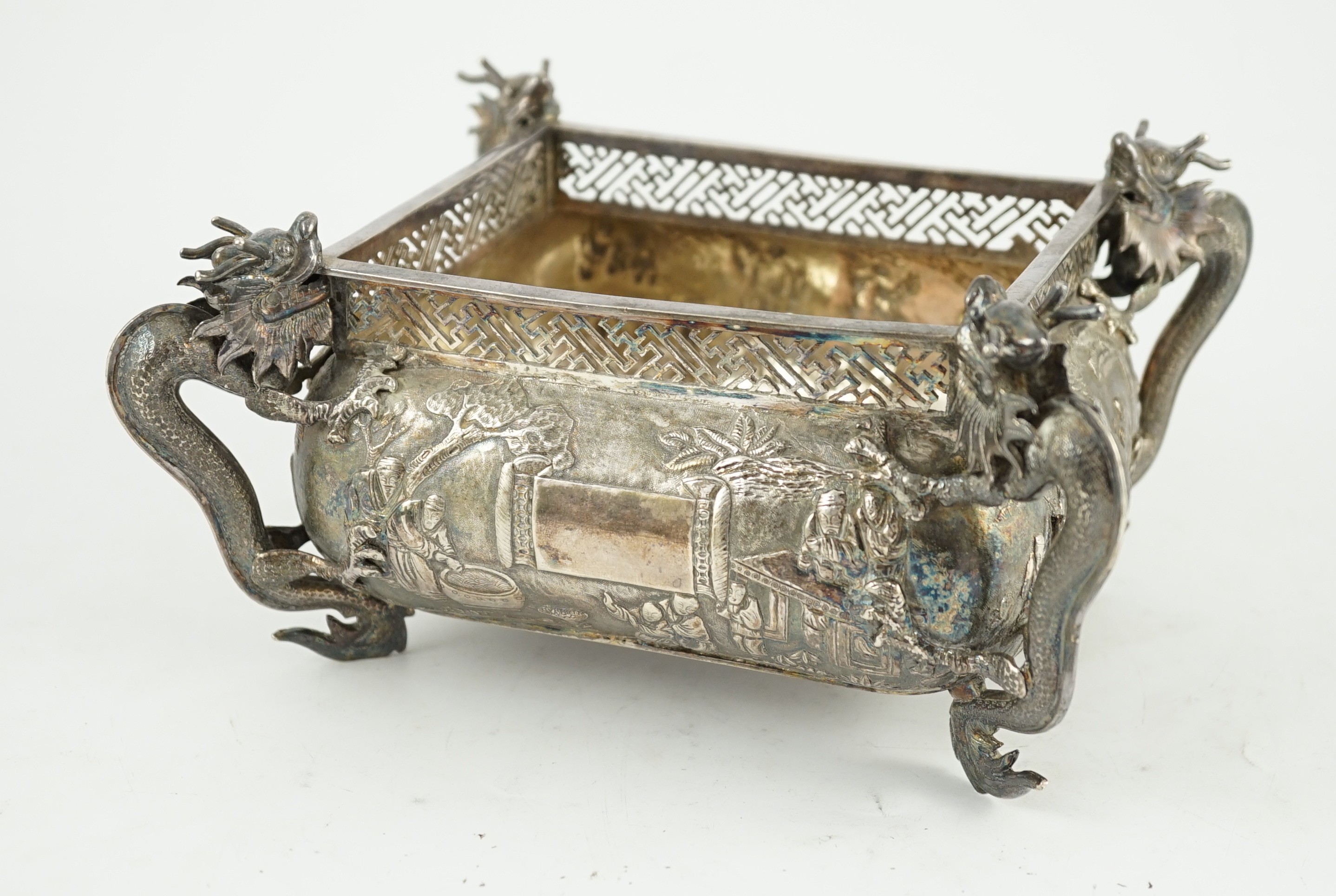 A late 19th/early 20th century Chinese Export silver planter, maker WC